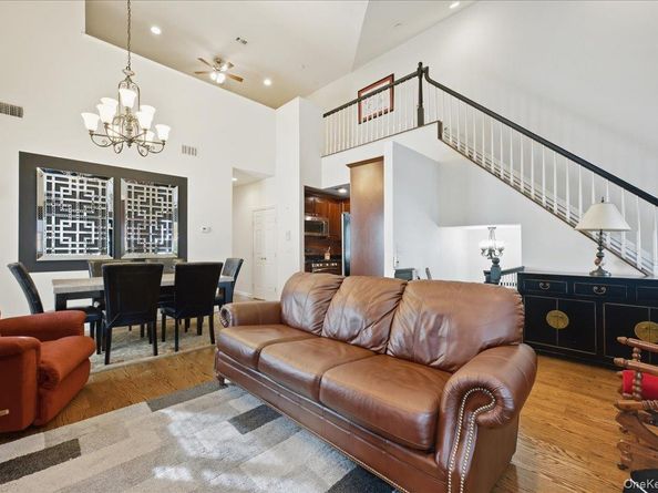 383 Summer Court, East Meadow NY 11554