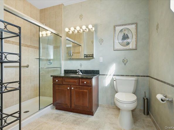 383 Summer Court, East Meadow NY 11554