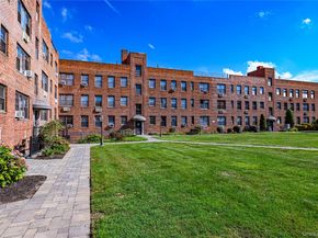 1 Jefferson Avenue J10, Rockville Centre NY 11570