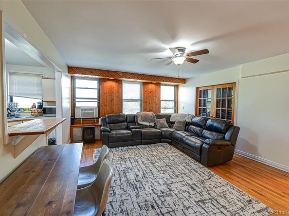 1 Jefferson Avenue J10, Rockville Centre NY 11570