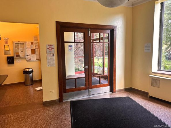 150-11 72nd Road 6F, Flushing NY 11367
