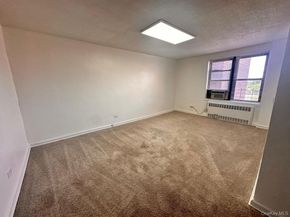 150-11 72nd Road 6F, Flushing NY 11367