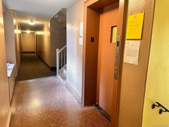150-11 72nd Road 6F, Flushing NY 11367