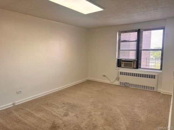150-11 72nd Road 6F, Flushing NY 11367