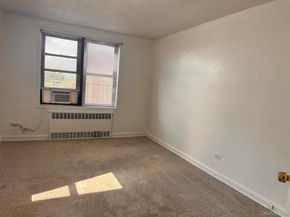 150-11 72nd Road 6F, Flushing NY 11367