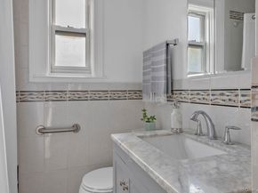 73-20 263rd Street G, Glen Oaks NY 11004