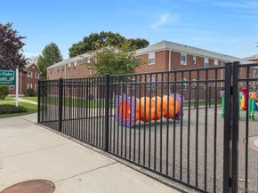 73-20 263rd Street G, Glen Oaks NY 11004