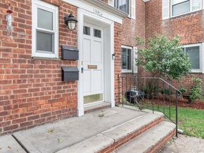 73-20 263rd Street G, Glen Oaks NY 11004