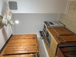 83-25 98th Street 4T, Woodhaven NY 11421