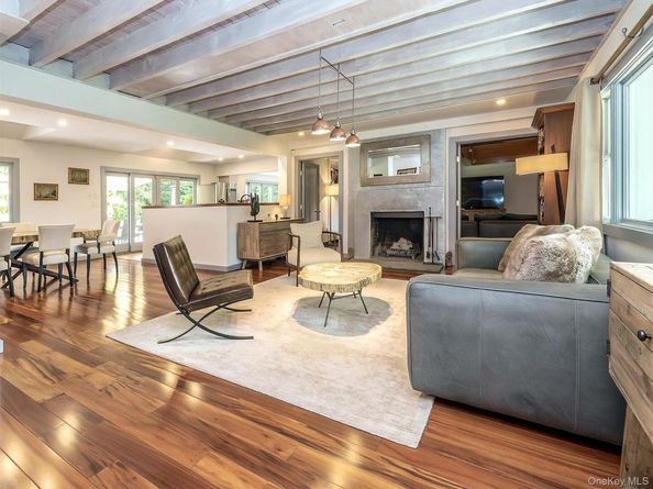 35 Highland Road, Glen Cove NY 11542