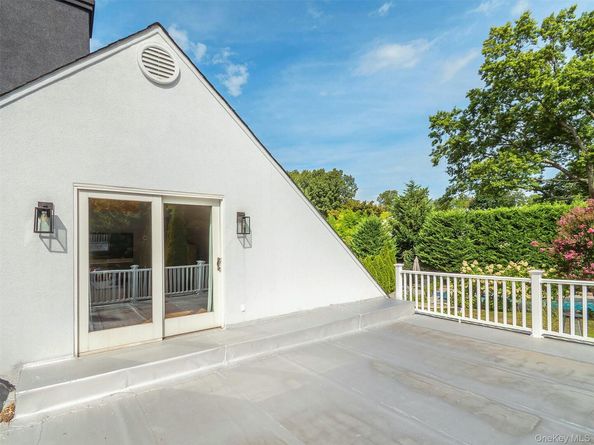 35 Highland Road, Glen Cove NY 11542