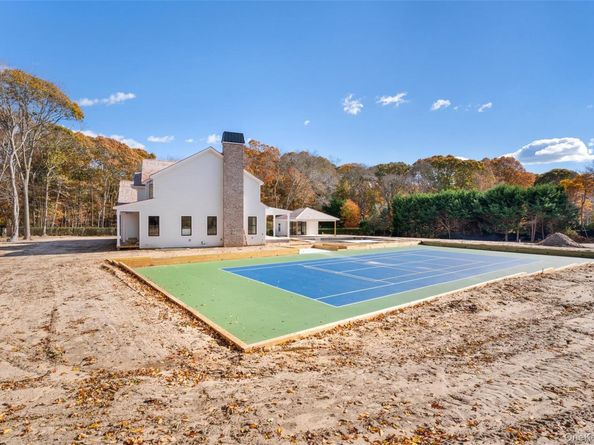 48 Whites Lane, Southampton NY 11968