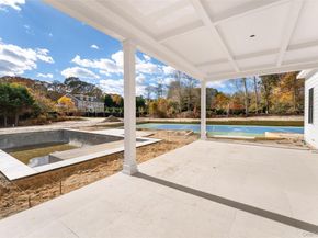 48 Whites Lane, Southampton NY 11968