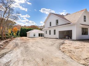 48 Whites Lane, Southampton NY 11968