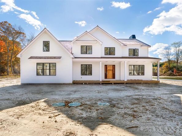 48 Whites Lane, Southampton NY 11968