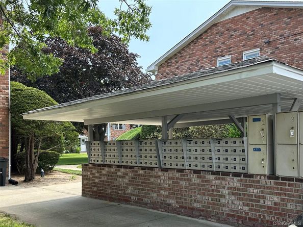 63 Fairharbor Drive 63, Patchogue NY 11772