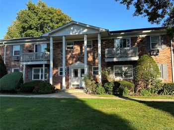 63 Fairharbor Drive