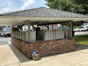 63 Fairharbor Drive 63, Patchogue NY 11772