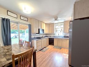 10 Hyde Lane, Coram NY 11727