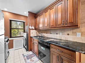 1195 East Broadway L23, Hewlett NY 11557