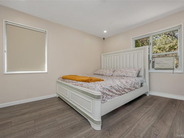 220-08 Stronghurst Avenue 22008, Queens Village North NY 11426