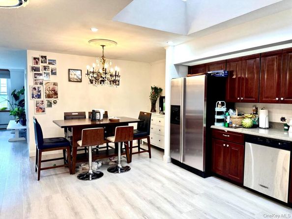 20607 Emily Road 3, Bayside NY 11360