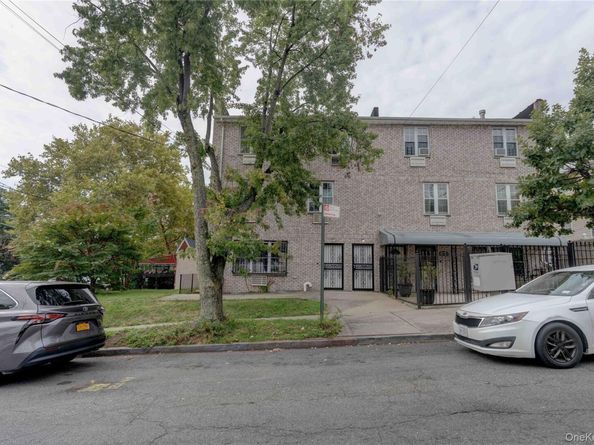 1056 E 215th Street, Bronx NY 10469