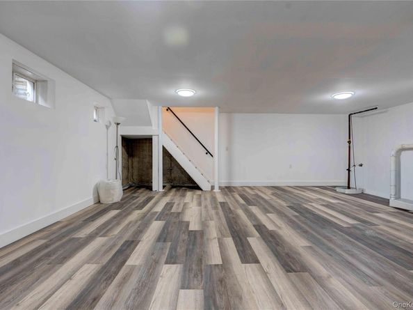 1056 E 215th Street, Bronx NY 10469