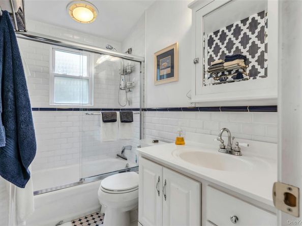 29 Crystal Lane, Westbury NY 11590