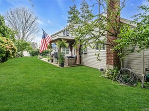 29 Crystal Lane, Westbury NY 11590
