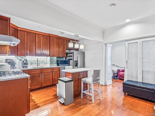 14906 Northern Boulevard 504, Flushing NY 11354
