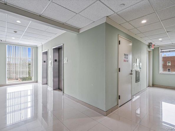 14906 Northern Boulevard 504, Flushing NY 11354