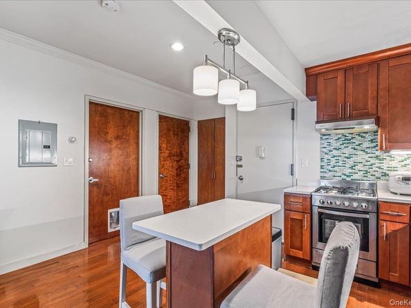 14906 Northern Boulevard 504, Flushing NY 11354