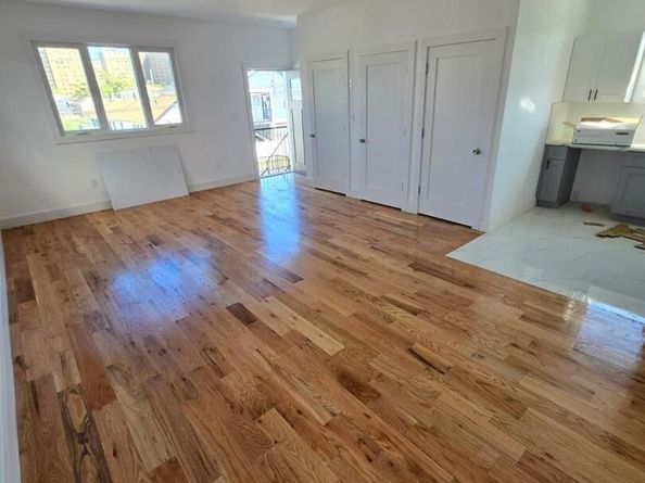 453 Beach 45 st, Far Rockaway NY 11691