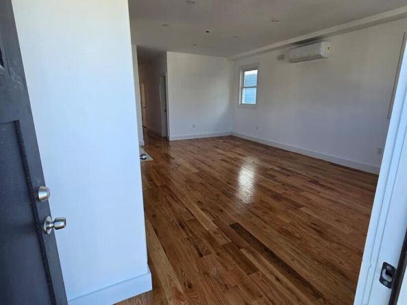 453 Beach 45 st, Far Rockaway NY 11691