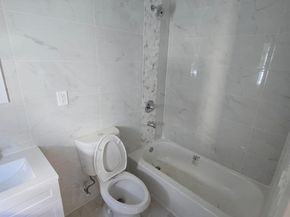 453 Beach 45 st, Far Rockaway NY 11691