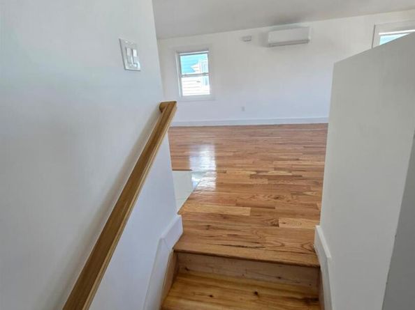 453 Beach 45 st, Far Rockaway NY 11691