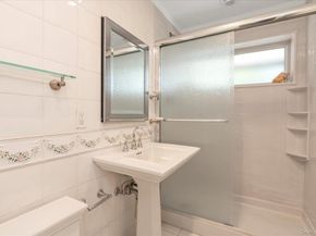 30 Pearsall Avenue 2F, Glen Cove NY 11542
