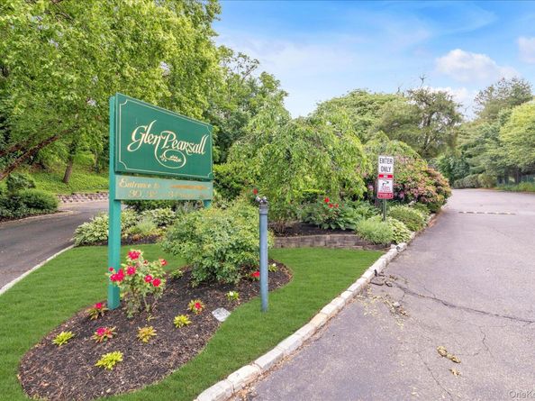 30 Pearsall Avenue 2F, Glen Cove NY 11542