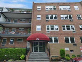 30 Pearsall Avenue