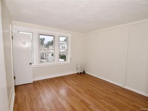 10416 124th Street, Richmond Hill NY 11419
