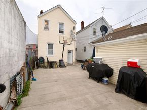 10416 124th Street, Richmond Hill NY 11419