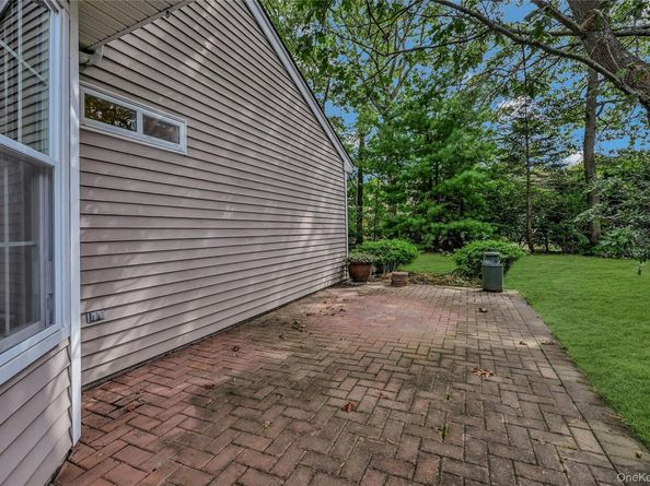 244 Glen Drive, Ridge NY 11961