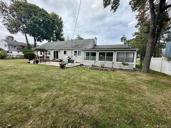406 Moriches Road, Saint James NY 11780