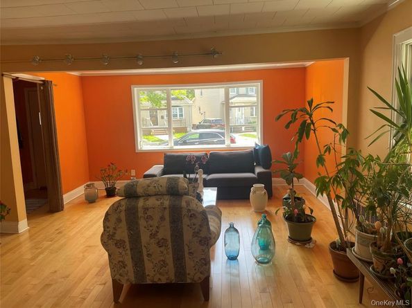 248-29 88 Road, Bellerose NY 11426