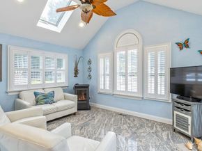 Undisclosed Address #930685, Manorville NY 11949