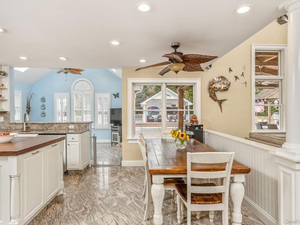 Undisclosed Address #930685, Manorville NY 11949