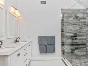 Undisclosed Address #930685, Manorville NY 11949