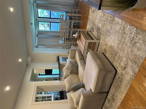 56 Pondfield Road W 4A, Bronxville NY 10708