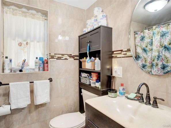 22235 Davenport Avenue, Queens Village NY 11428